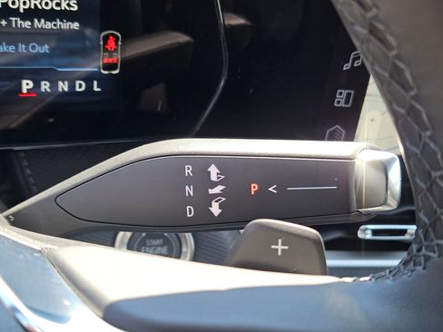 Used 2026 Chevrolet Equinox LT AWD/4WD image 26