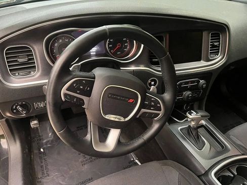 Used 2015 Dodge Charger SXT image 26
