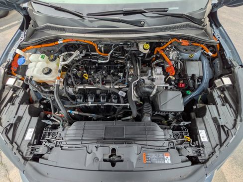 Used 2025 Ford Escape SE w/ PHEV Premium Package FWD image 26