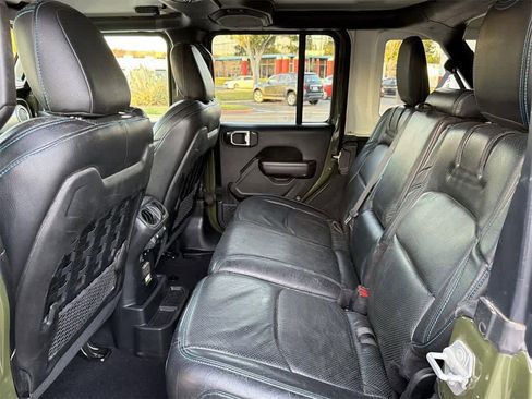 Used 2023 Jeep Wrangler Unlimited Rubicon 4xe image 27