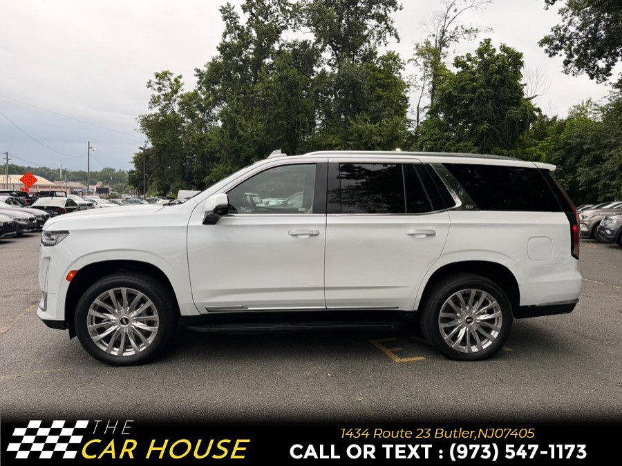 Used 2024 Cadillac Escalade Premium Luxury RWD image 3