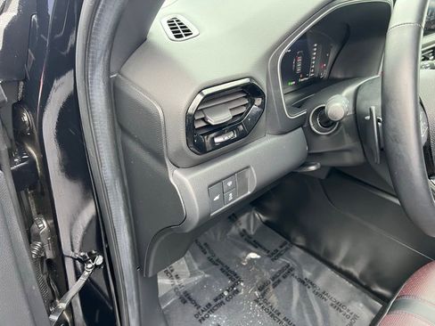 Used 2025 Honda Pilot Black Edition image 12