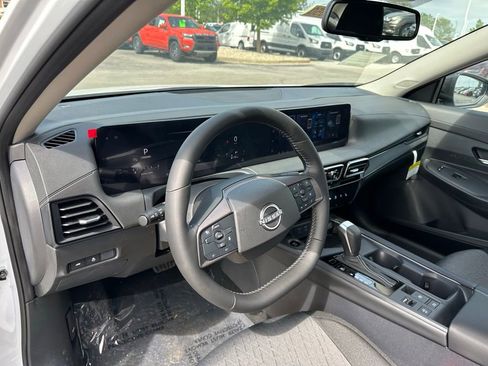 New 2026 Nissan Sentra SV w/ SV Convenience Package FWD image 13
