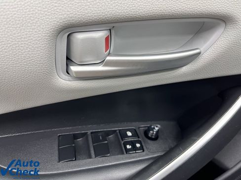 Used 2024 Toyota Corolla SE image 30
