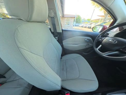 Used 2017 Kia Rio LX FWD image 27