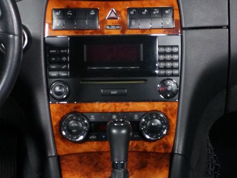 Used 2005 Mercedes-Benz CLK 500 Cabriolet image 9