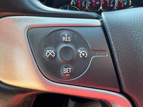 Used 2020 GMC Yukon SLE AWD/4WD image 17