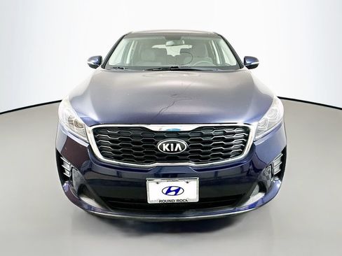 Used 2020 Kia Sorento LX FWD image 2