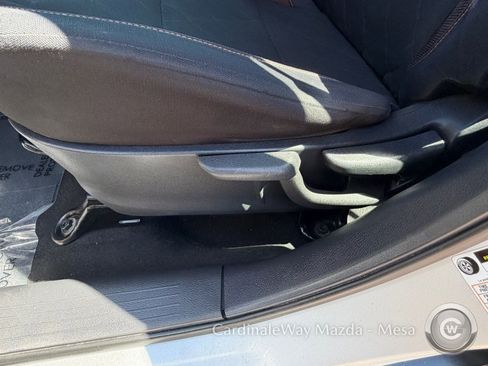 Used 2018 Nissan Kicks SR w/ Exterior Package image 17