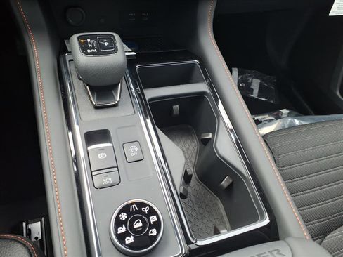 New 2026 Nissan Pathfinder Rock Creek image 9