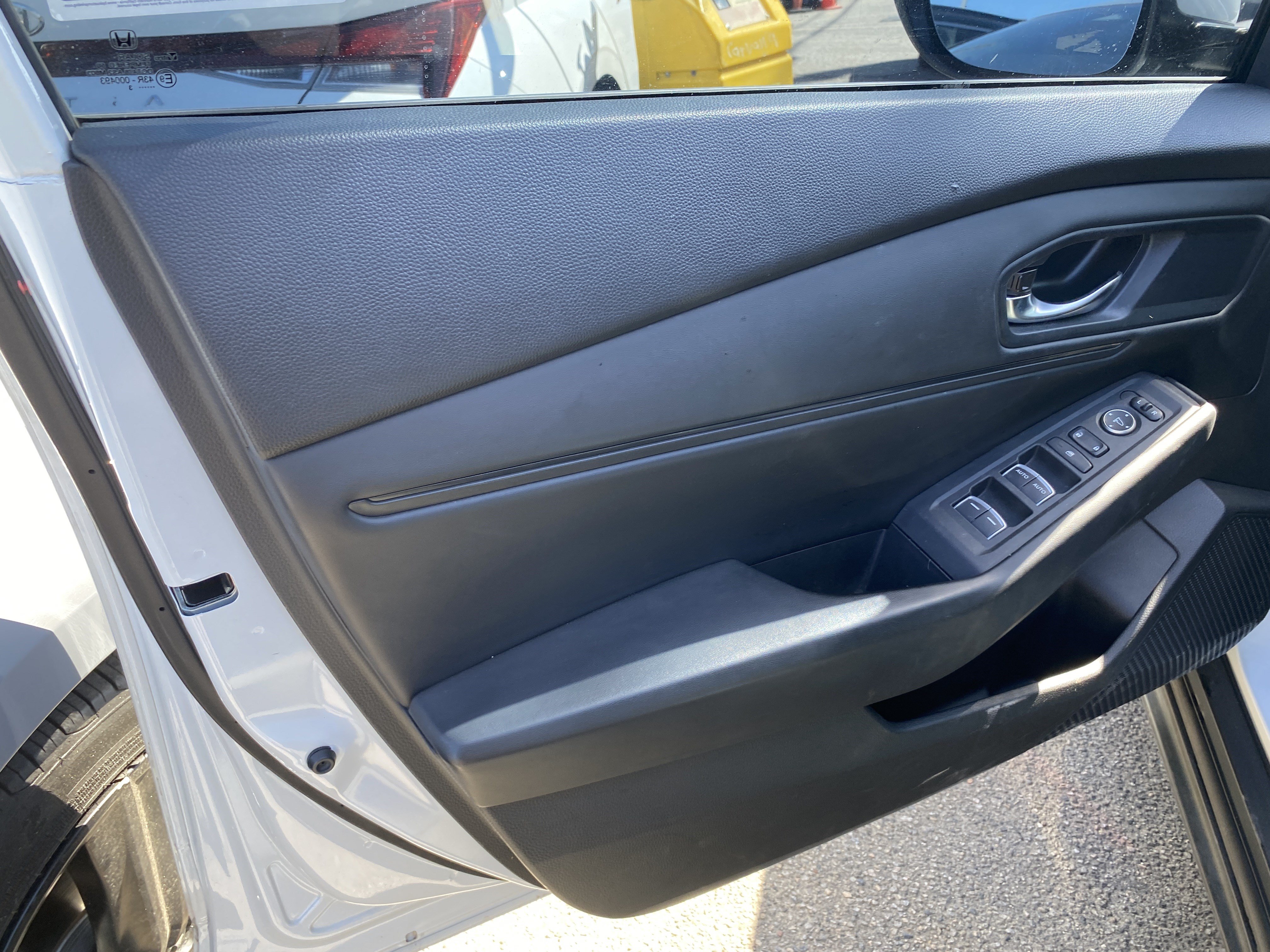Used 2023 Honda Accord EX image 12