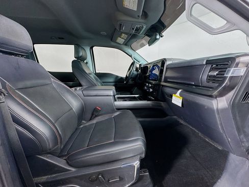 Used 2023 Ford F450 Lariat w/ Lariat Ultimate Package image 32