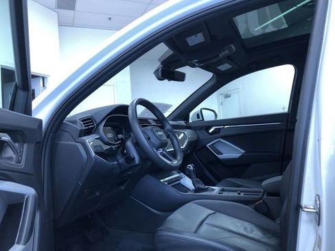 Used 2025 Audi Q3 2.0T Premium image 10