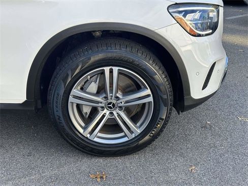 Certified 2022 Mercedes-Benz GLC 300 4MATIC image 9