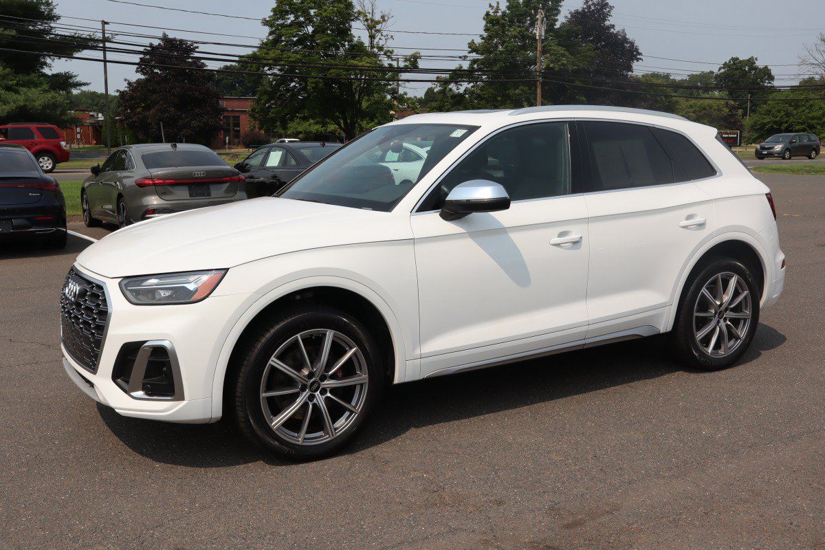Used 2022 Audi SQ5 Premium Plus w/ Premium Plus Package AWD/4WD image 1