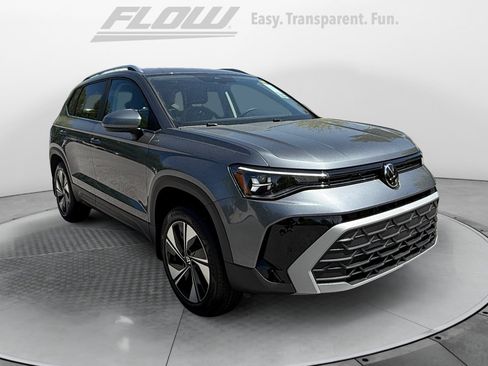 New 2026 Volkswagen Taos SE AWD/4WD image 1