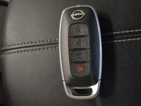 Used 2025 Nissan Sentra S FWD image 32
