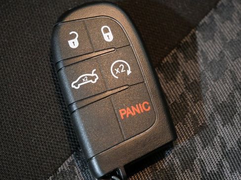 Used 2023 Dodge Charger SXT w/ Blacktop Package image 25