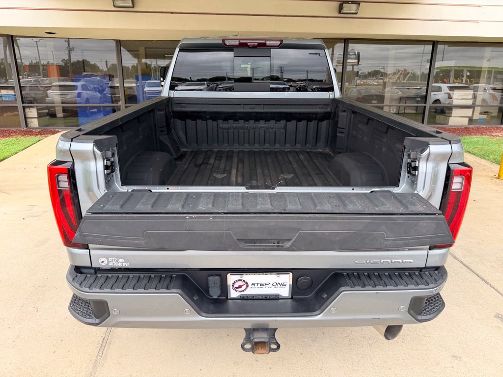 Used 2024 GMC Sierra 2500 Denali w/ Denali Reserve Package AWD/4WD image 32