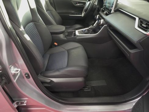 Certified 2022 Toyota RAV4 XSE image 30