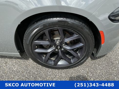 Used 2019 Dodge Charger SXT w/ Plus Group RWD image 9
