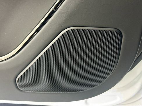 New 2026 Land Rover Range Rover Sport SE AWD/4WD image 18