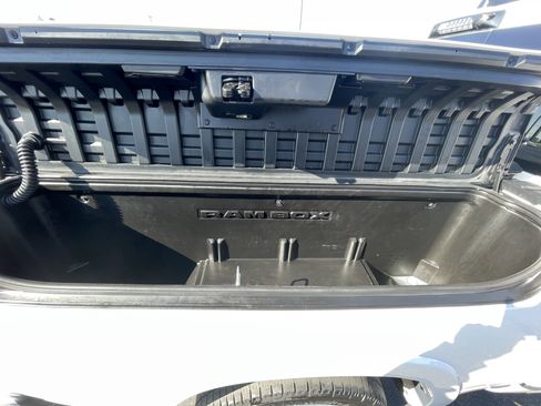 Used 2021 RAM 1500 Limited image 9