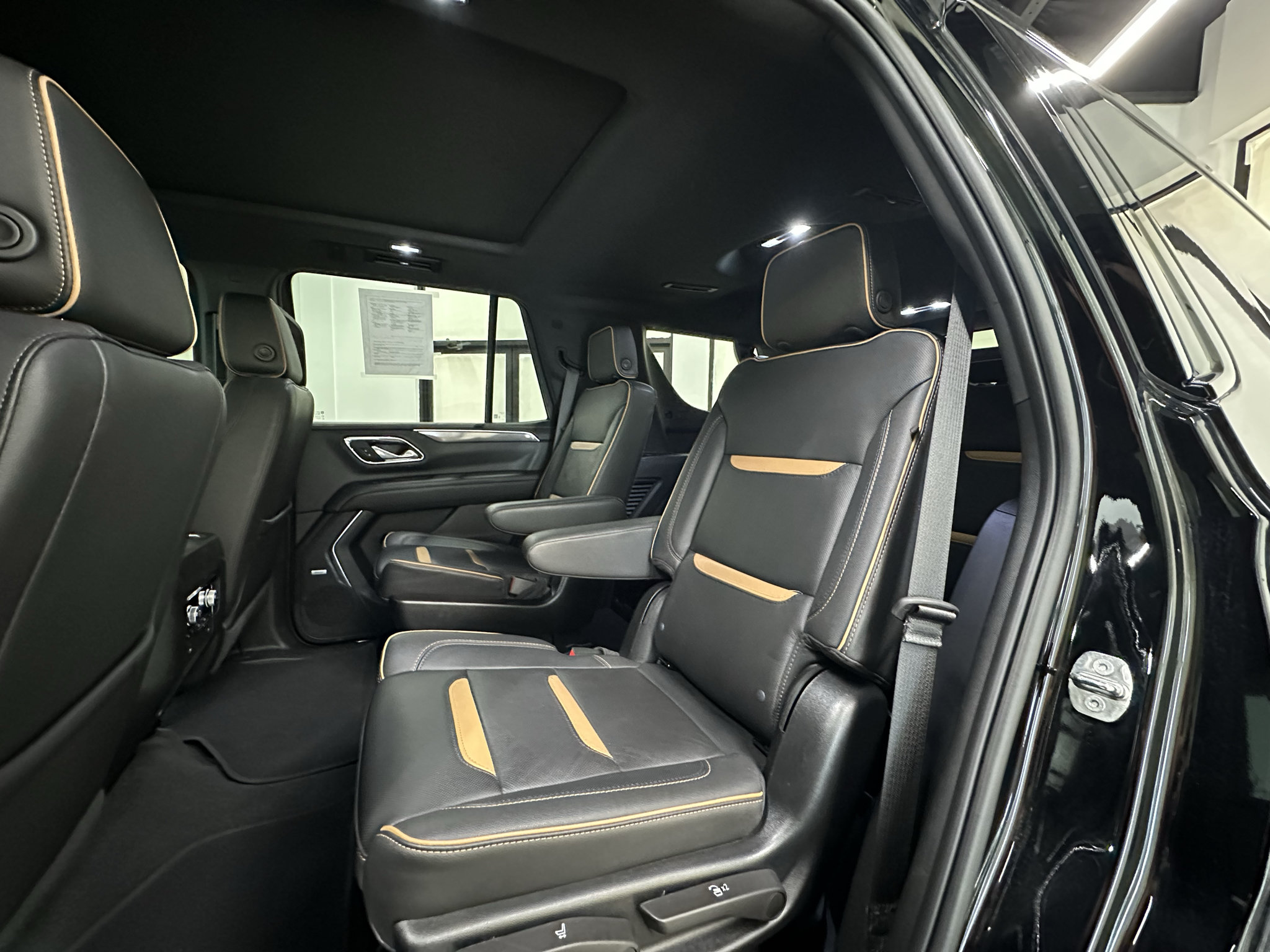 Certified 2023 GMC Yukon AT4 w/ Technology Package AWD/4WD image 23