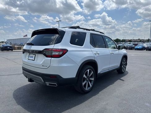 Used 2024 Honda Pilot Elite image 7