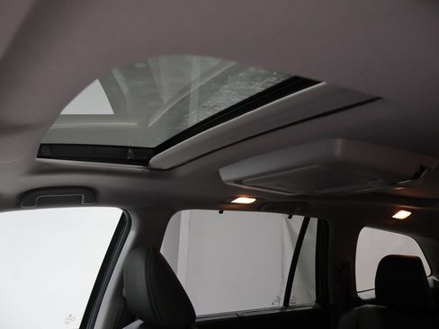 Used 2022 Honda Pilot Elite image 10