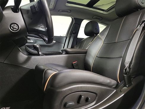 Used 2019 Chevrolet Impala Premier w/ Premier Convenience Package image 10