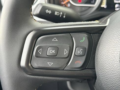 Used 2024 Jeep Gladiator Sport image 19