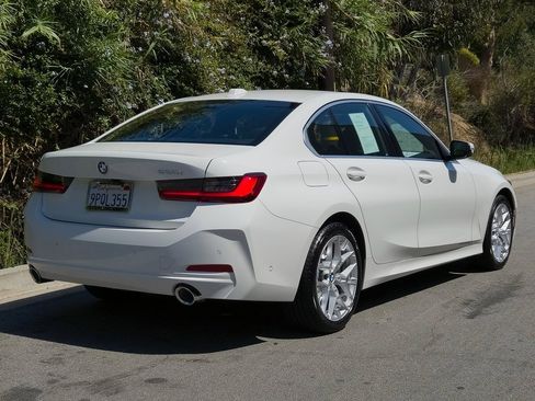Used 2025 BMW 330i Sedan w/ Parking Assistance Package image 5