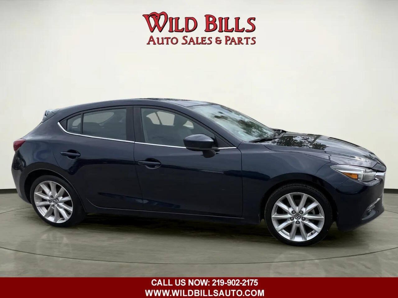 Used 2017 MAZDA MAZDA3 Grand Touring w/ Premium Equipment Package FWD image 2