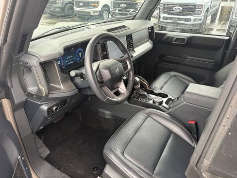 Certified 2025 Ford Bronco Badlands AWD/4WD image 7