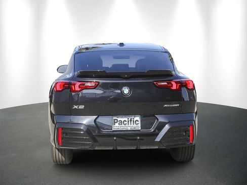 New 2026 BMW X2 xDrive28i w/ Technology Package AWD/4WD image 5