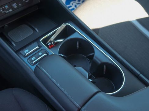 Used 2025 Hyundai Sonata SEL FWD image 35