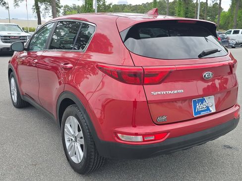 Used 2017 Kia Sportage LX FWD image 3