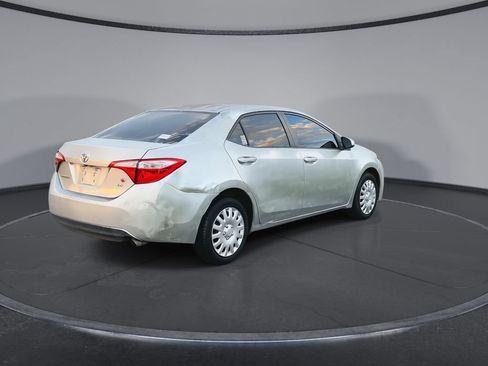 Used 2014 Toyota Corolla LE FWD image 8
