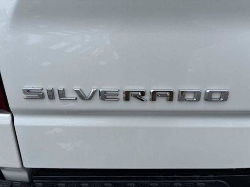 Certified 2023 Chevrolet Silverado 1500 High Country w/ Technology Package image 32