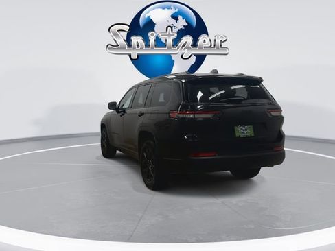 Used 2024 Jeep Grand Cherokee L Altitude image 3