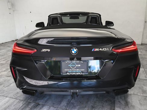 Used 2022 BMW Z4 M40i w/ Premium Package RWD image 5