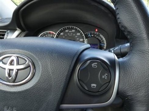 Used 2012 Toyota Camry XLE FWD image 26