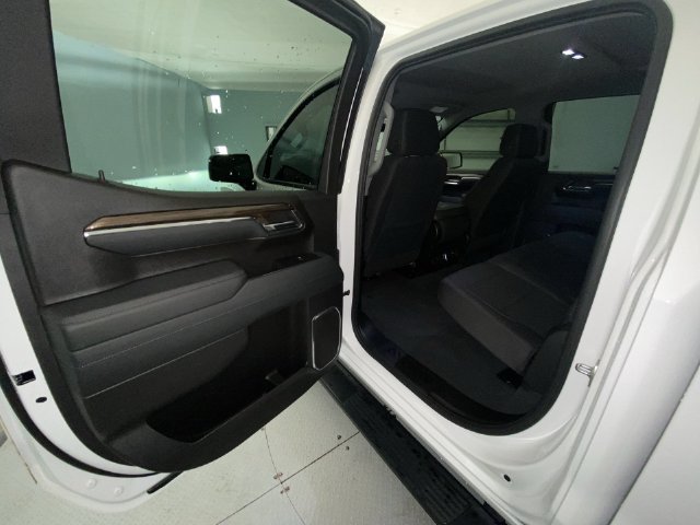 Used 2023 Chevrolet Silverado 1500 RST w/ Z71 Off-Road Package AWD/4WD image 22