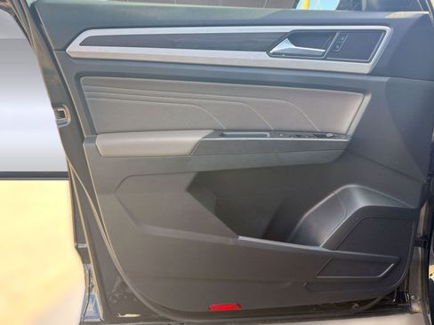 Used 2022 Volkswagen Atlas SE image 18