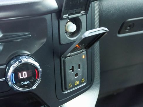 Used 2021 Ford F150 Platinum w/ Equipment Group 701A High AWD/4WD image 26