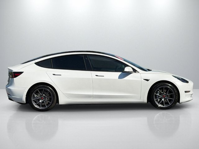 Used 2022 Tesla Model 3 Long Range AWD/4WD image 8