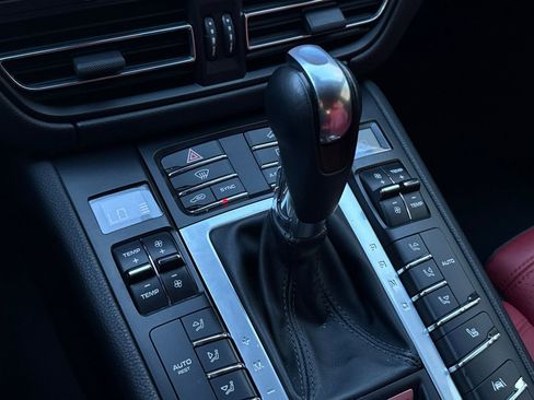 Used 2021 Porsche Macan S image 27