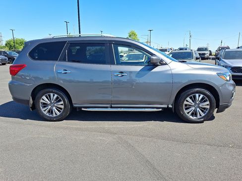 Used 2020 Nissan Pathfinder SV AWD/4WD image 8