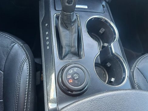 Used 2018 Ford Explorer Limited AWD/4WD image 13